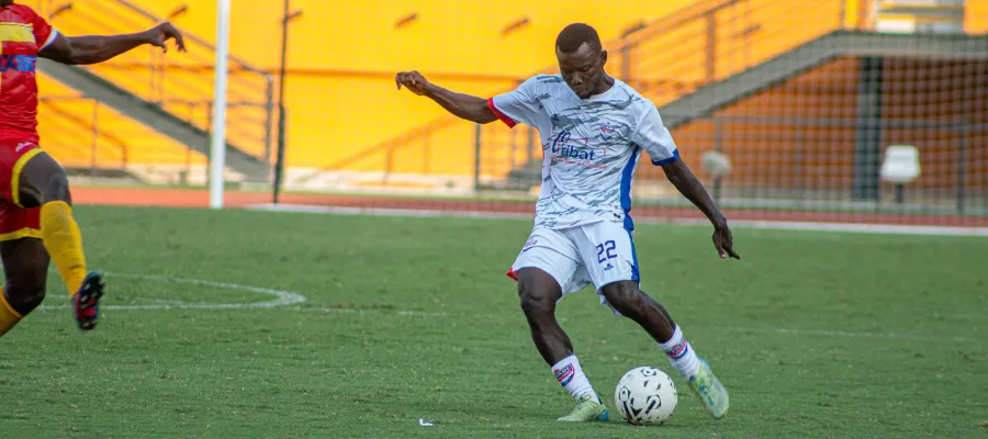 ligue-1-les-yeyes-dans-le-dur-face-au-cok