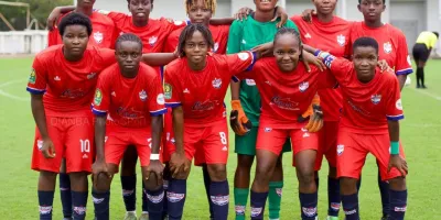 nos-yeyes-feminine-accroche-mais-toujours-en-course