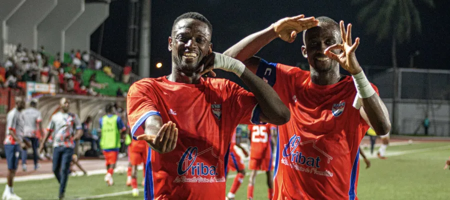 les-yeyes-a-un-pas-du-titre